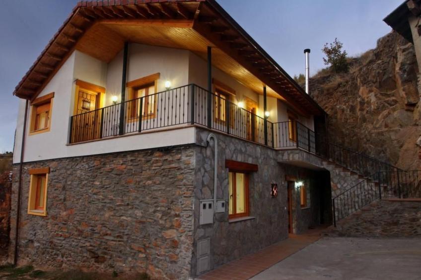 Rural House in the mountain of León