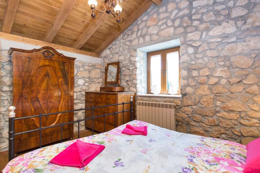 Geräumiges Ferienhaus in Brseč mit Privatem Pool - foto 12