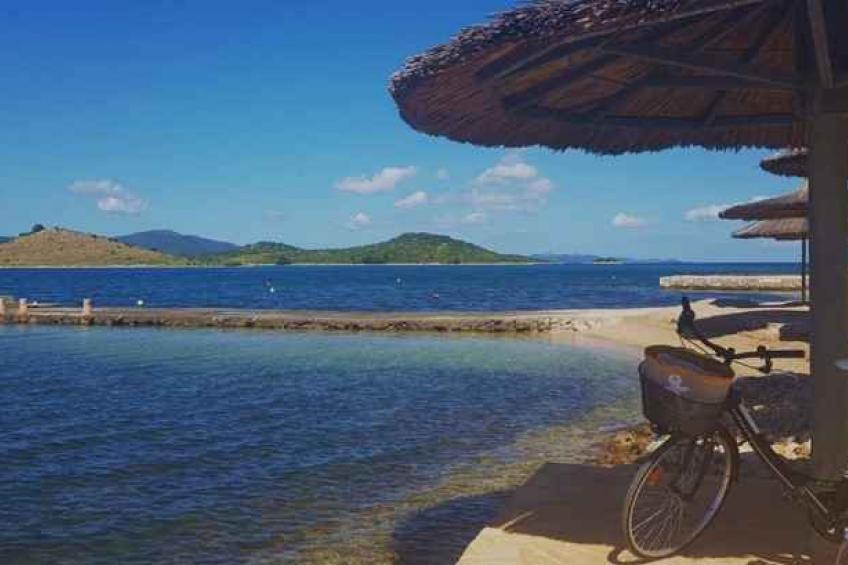 Holiday apartment with balcony and air conditioning - BF-NHJ7Z - foto 16