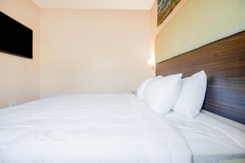 King Bed Accessible Non-Smoking - foto 11