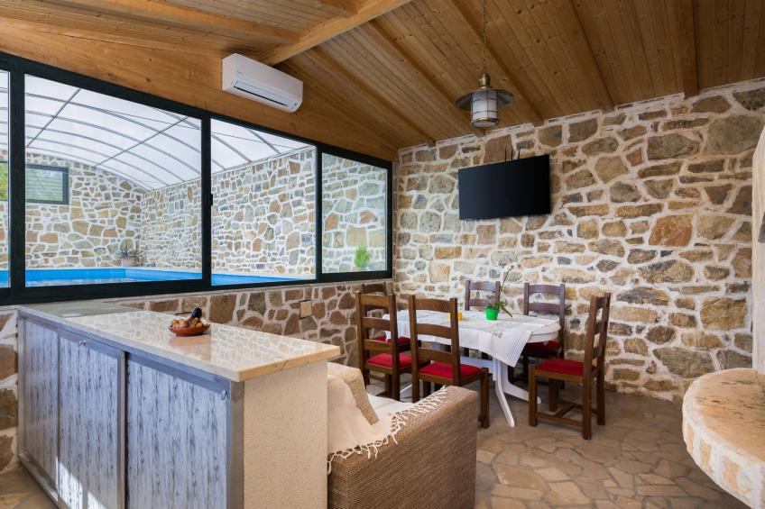 Schöne Steinvilla Divino mit Pool und Ausblick - foto 25