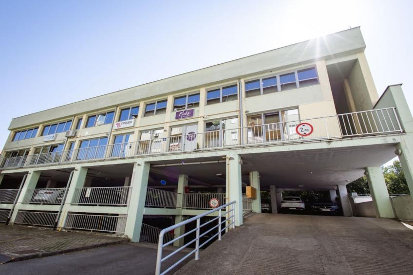 Stylish Apartments with Osijek Near Top Attractions - Standard Studio Apartment  - Maks 3 - foto 61