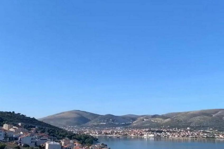 Mastrinka Bright Apartment with Free Parking and Modern Amenities - Two Bedroom Apartment - foto 12