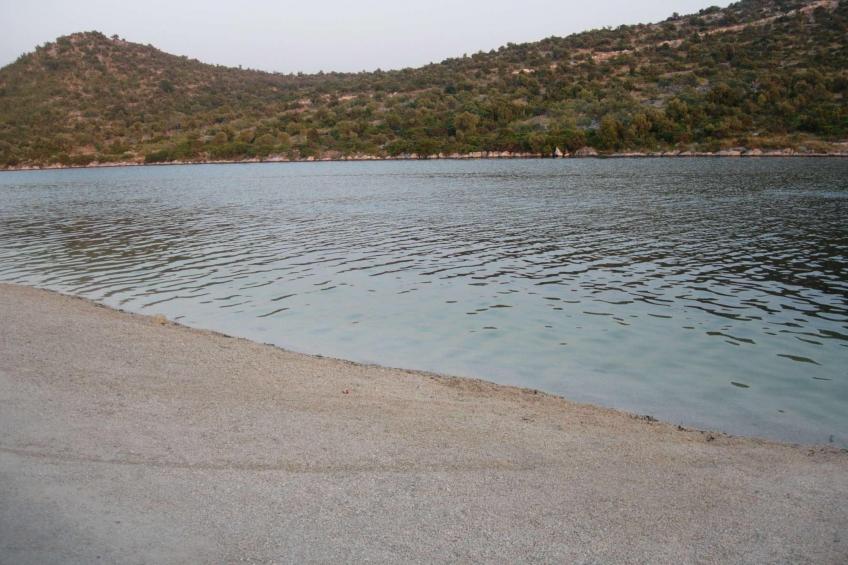 Großes, strandnahes Ferienhaus in Podglavica - foto 5