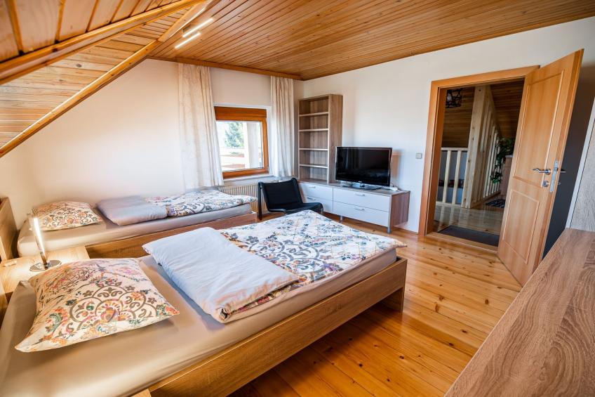 Relaxing Retreat with Hot Tub in Sevnica - Three Bedroom Apartment - foto 16