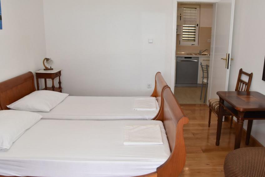 Ruhige Ferienwohnung mit Terrasse und Garten - foto 12