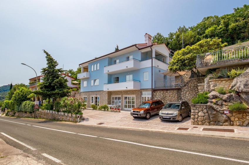 Wohnung in Obrs mit Kleiner Terrasse und Meerblick - foto 23