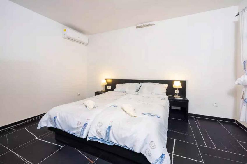 Villa met zwembad - BF-BG87F - foto 53