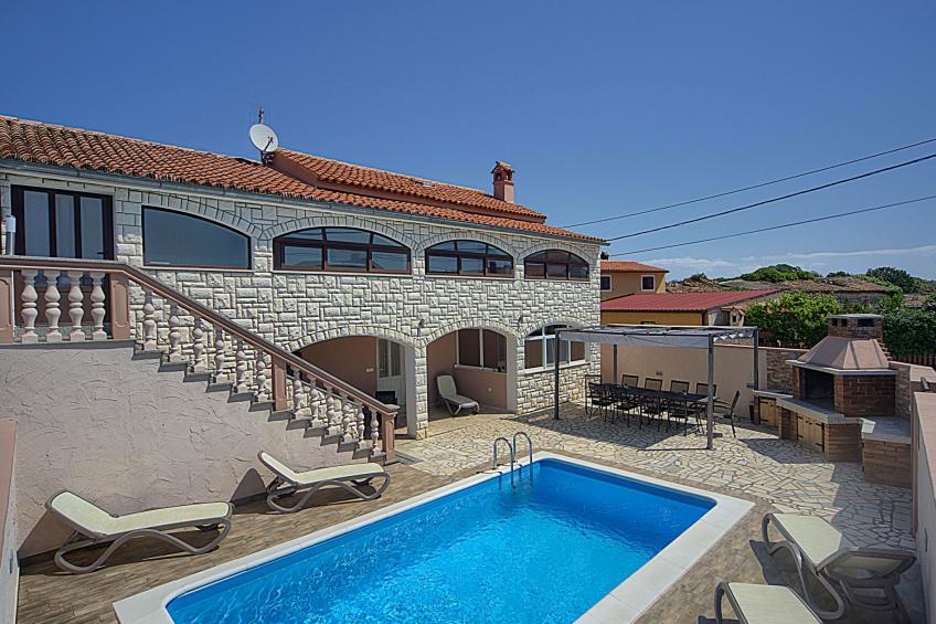 Villa mit Garten, Grill und Terrasse - foto 8