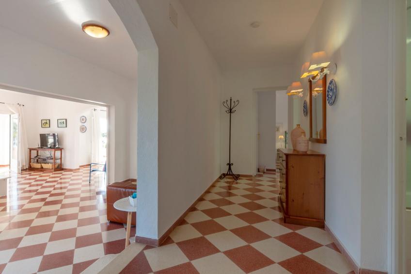 Moderne, frische Familienvilla Allondra - foto 25