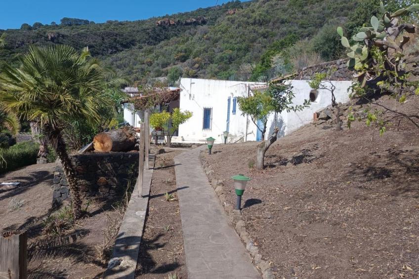 Villa in Panoramasprache, nur wenige Minuten vom Meer entfernt - foto 13