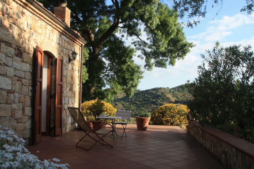 Behagliches Ferienhaus mit Garten inmitten eines