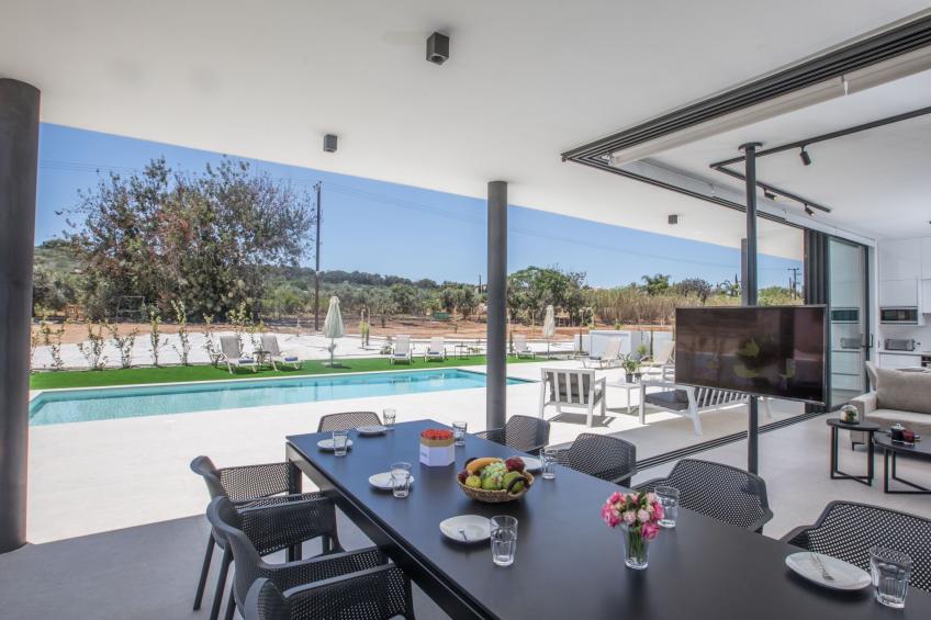 Geräumige Villa mit großem Garten und Pool - foto 11