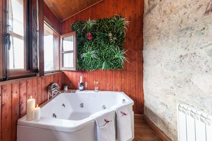 Berghütte mit Terrasse, Kamin und Jacuzzi - foto 11