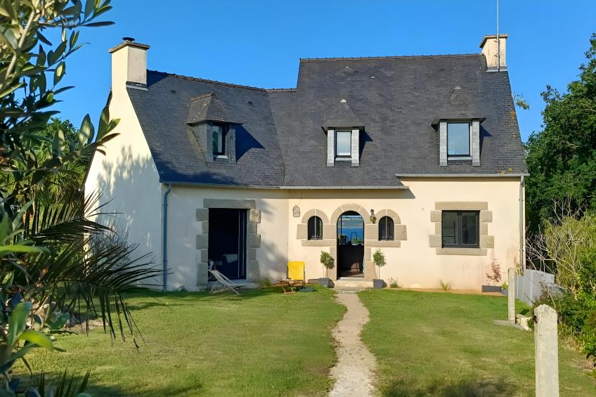 Holiday home in Locquirec