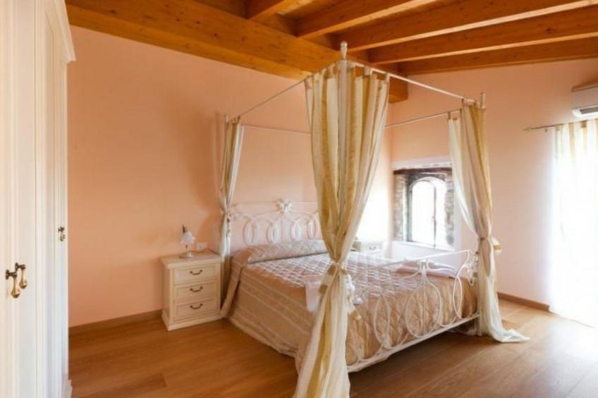 Wohnung mit Jacuzzi und Terrasse