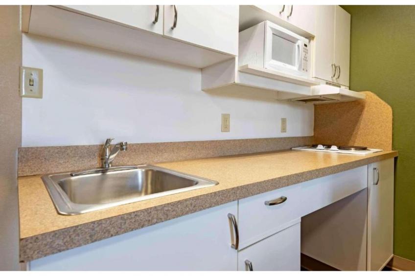 2 Full Beds  Non-Smoking Kitchen - foto 10