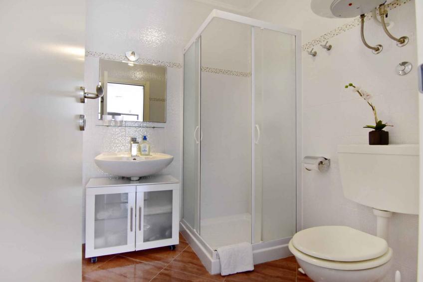 Vakantiewoning Villa Alpa aan zee, met dakterras en jacuzzi - VW-THRP6 - foto 16