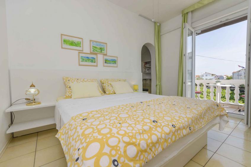 Holiday apartment with balcony and sea view - BF-PWYRN - foto 5
