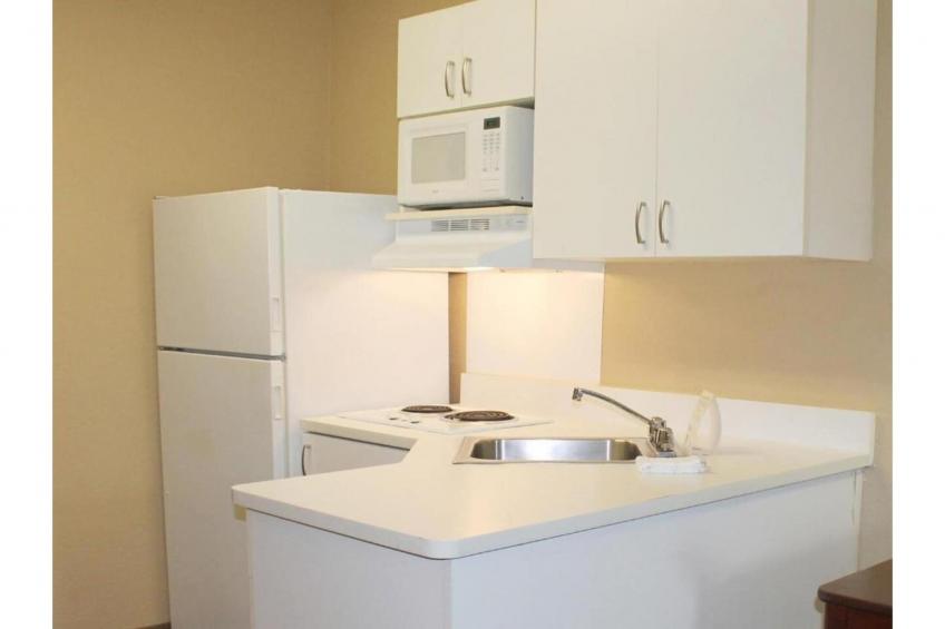 2 Full Beds | Non-Smoking, Kitchen - foto 8