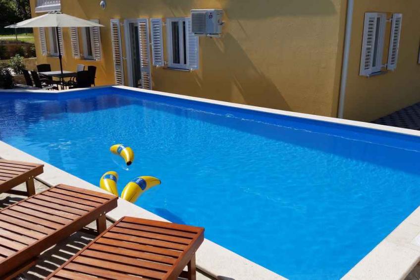Holiday apartment with modern furniture and pool, free wi-fi, air conditioning and parking - BF-W6BB - foto 2
