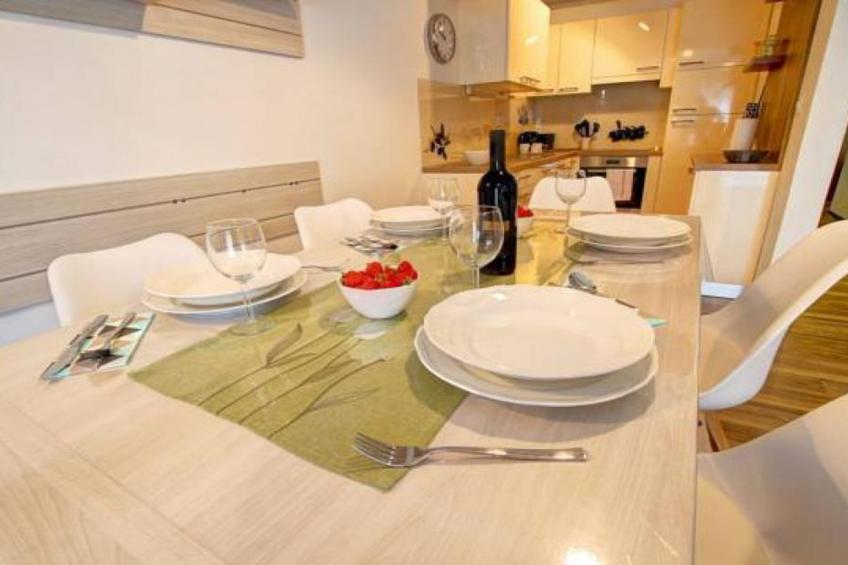 Stylish Retreat with BBQ and Modern Amenities near Terme - Three Bedroom Apartment - foto 5