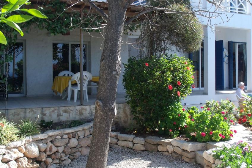 "Iptamena" mit Blick auf das Wasser - foto 7