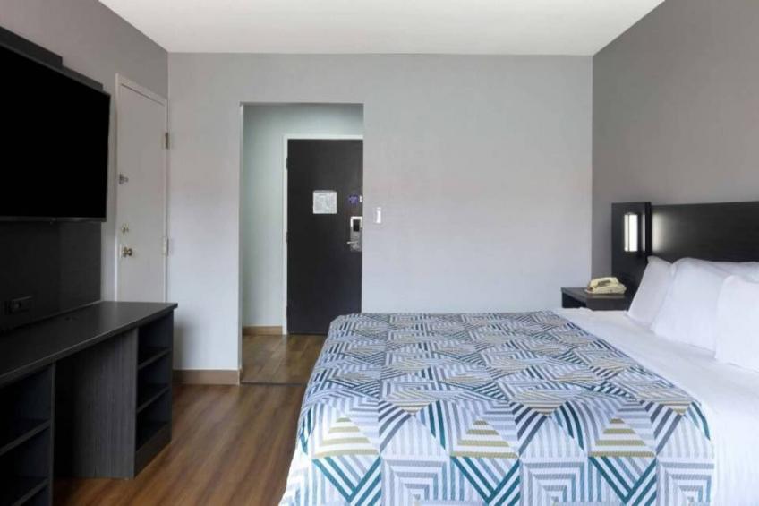 1 King Bed  Smoking - foto 7
