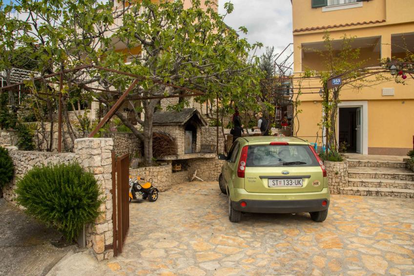 Holiday apartment with terrace and barbecue - BF-BRWY5 - foto 6