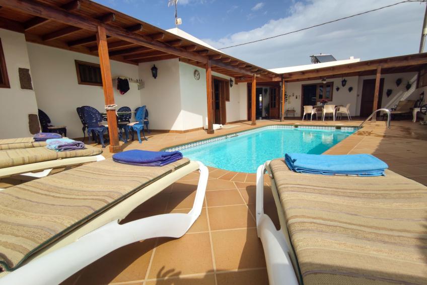 Villa mit beheiztem Pool - foto 10