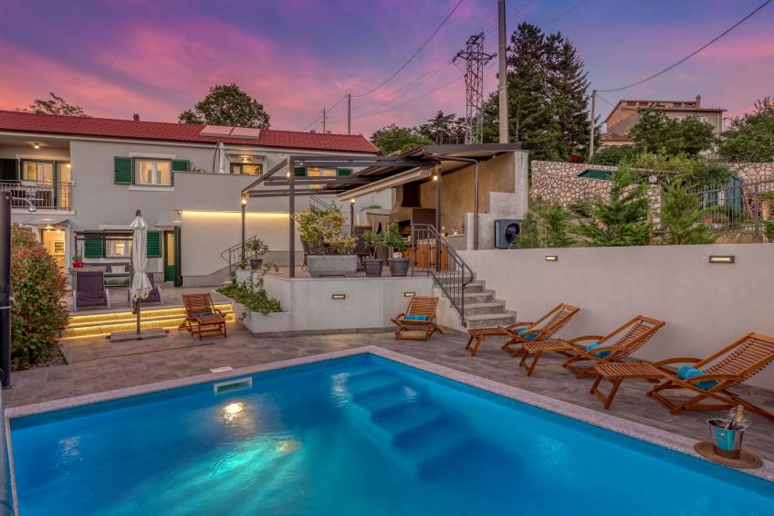 Villa LETICIJA - Luxusvilla mit beheiztem Pool, Sauna, Fitness & Grillplatz in - foto 5