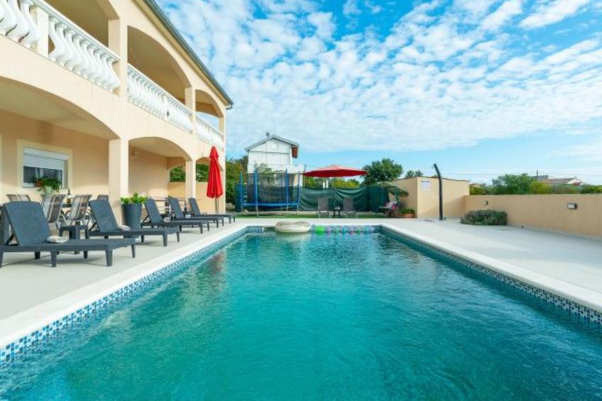 Apartment Holiday House Diana - foto 3