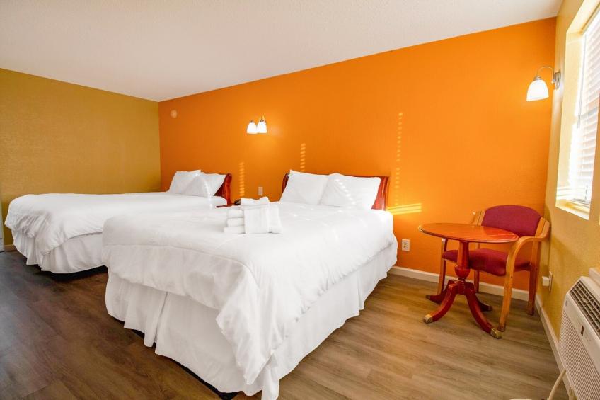 2 Queen Beds Non-Smoking - foto 16