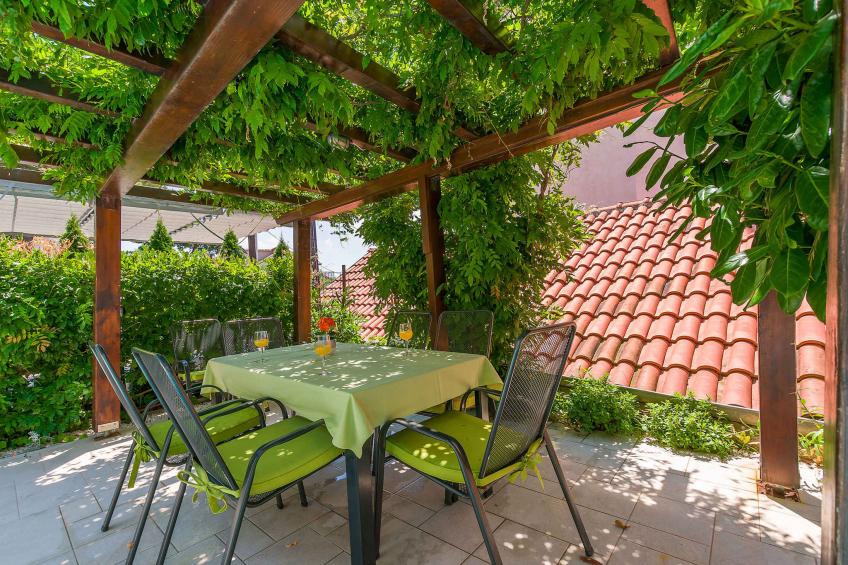 Vakantiewoning met terras en zwembad - VW-NPVF5 - foto 5