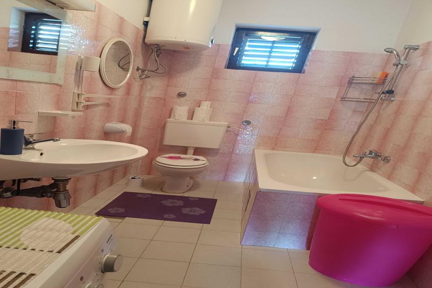 Holiday Home Višnja - Two Bedroom Holiday Home with Terrace - foto 13