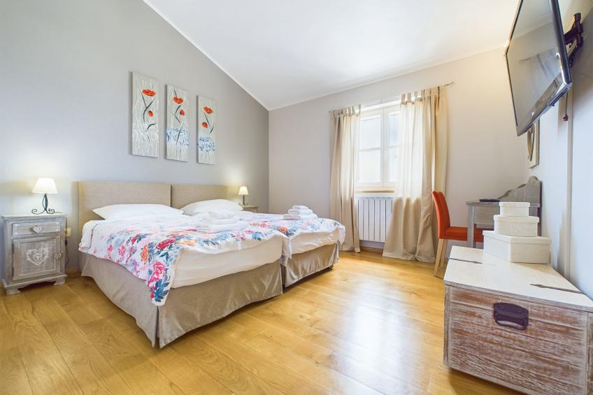 Luxuriöse Villa mit Schwimmbad und großem Garten - foto 22