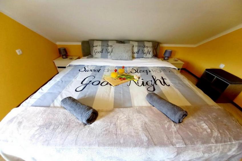 Matan House - Two Bedroom Holiday Home with Hot Tub - foto 12