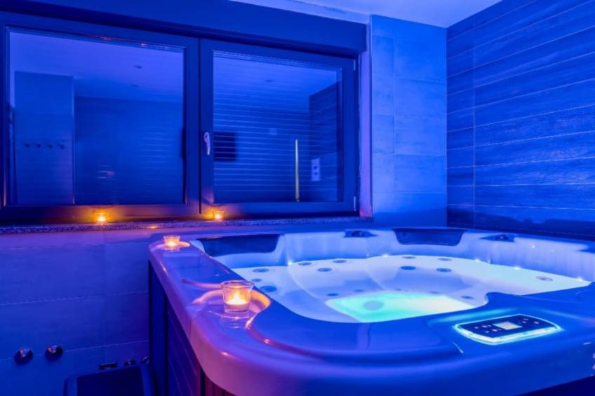 Four Bedroom Holiday House Mali Raj with Pool - foto 37