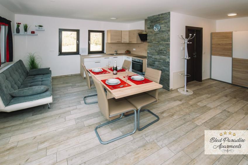 Bled Prestigious and Stylish Apartments - Classic One Bedroom Apartment with Balcony (owner 4) - foto 3