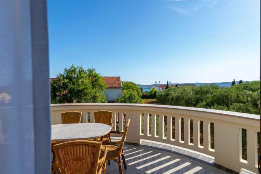 Charming Villa Rea, 8+2 with heated pool - foto 57