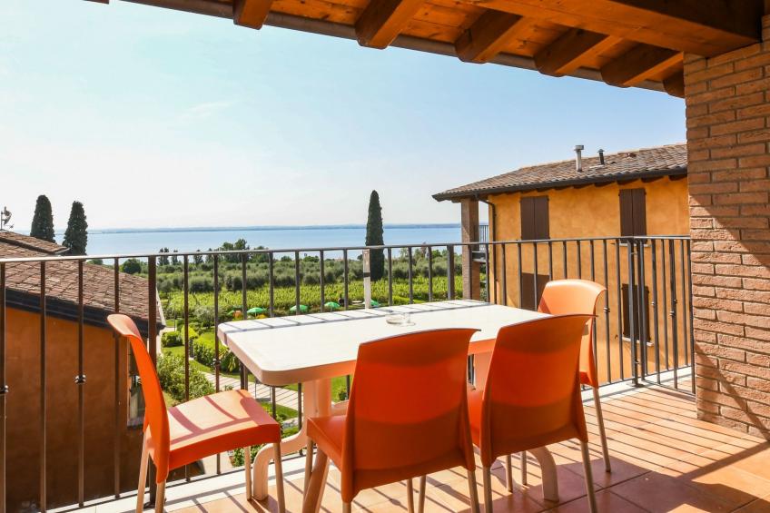 Wohnung mit Balkon, Garten und Seeblick - foto 27