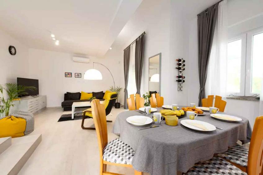 Ferienhaus mit Klimaanlage, Außenpool und eigene überdachte Terrasse - BF-5B2FV - foto 72