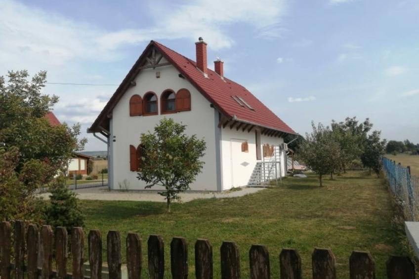 Schöne Ferienwohnung in ruhiger Lage