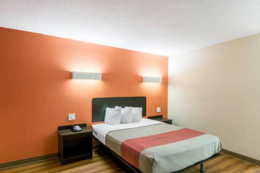 1 King Bed  Smoking - foto 22