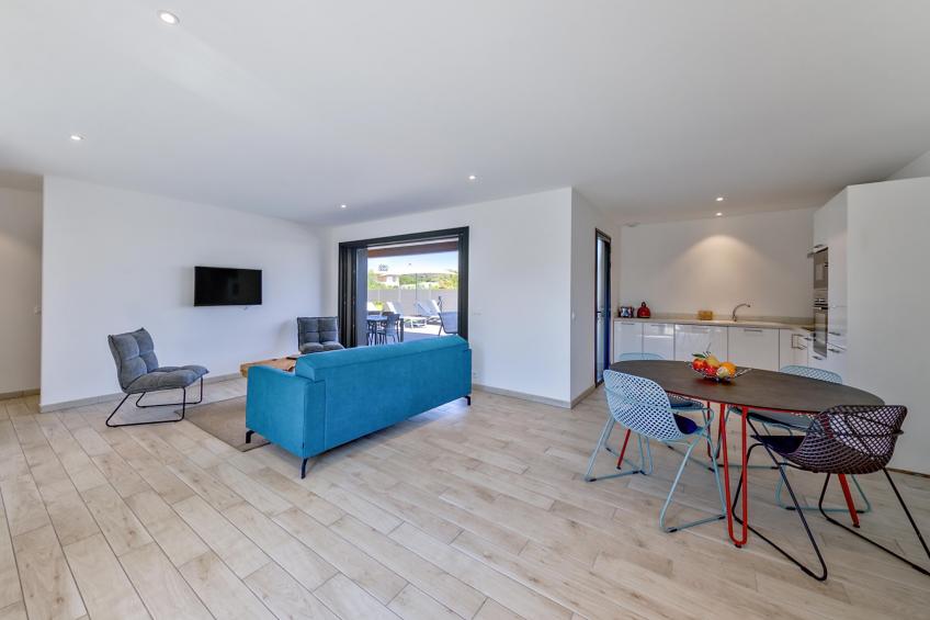 Résidence Premium Pierre & Vacances Vesna Rossa Villa - 8 people - 4 bedrooms - Air conditioned - 7m private pool - Garden - foto 10