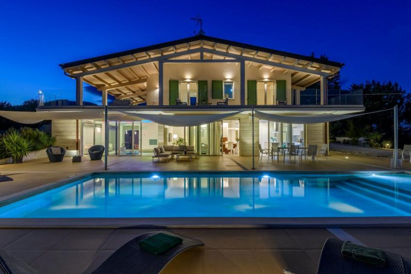 Villa Montefalcone, Außen- und Innenpool - foto 4