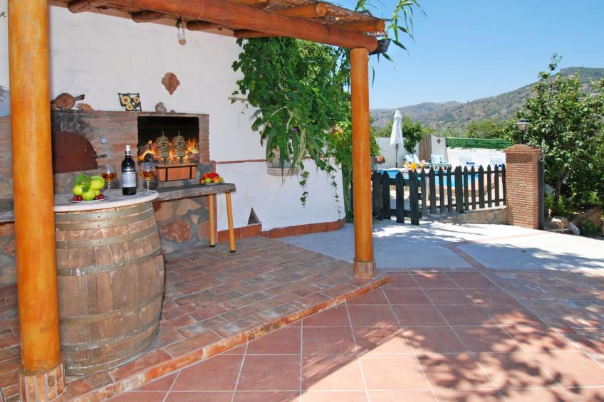 Schönes Landhaus mit Pool, Klimaanlage, Privatsphäre. - foto 11