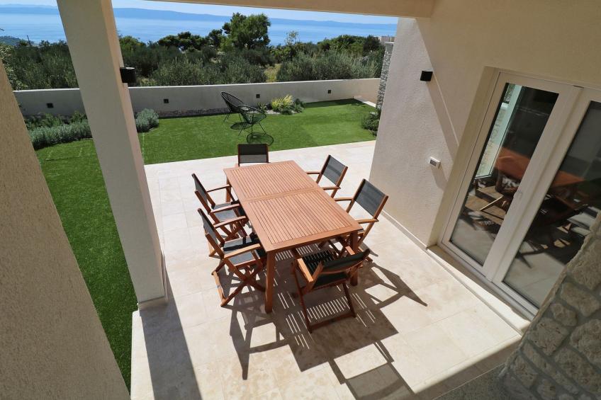 Moderne Villa mit Infinity-Pool im Bergdorf Veliko Brdo - foto 9