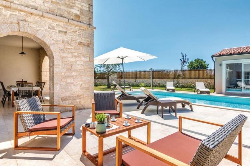 Villa "Magnolia" mit Schwimmbad, Sauna und Jacuzzi - foto 13