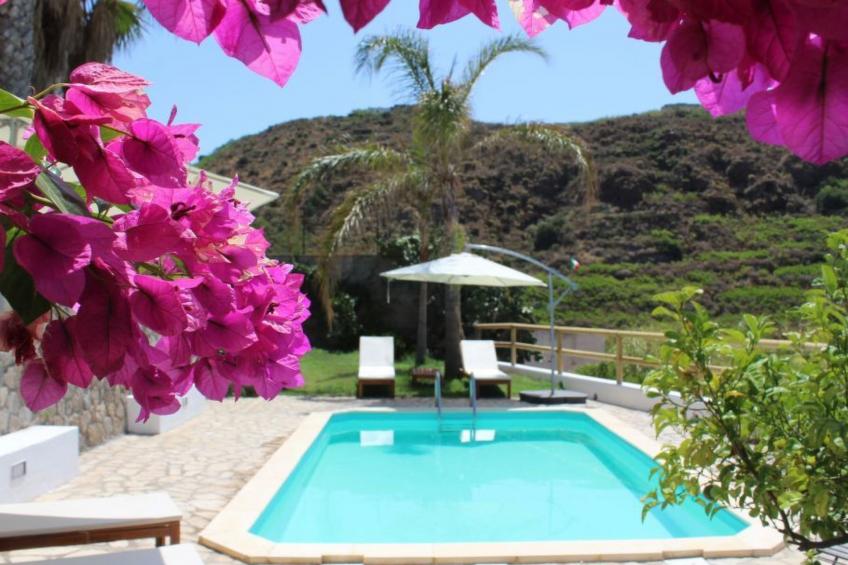 Ausgezeichnete Villa mit Schwimmbad, Panoramaterrassen - foto 6